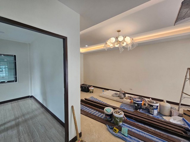 หมู่บ้านพนาสนธิ์บางโจภูเก็ต บ้านแฝดรีโนเวทใหม่หลังมุม 41.9วา 2ห้องนอน 2ห้องน้ำ ใกล้โรบินสันถลาง