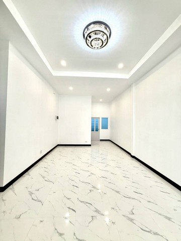 หมู่บ้านเจ้าฟ้าการ์เด้นโฮม3ภูเก็ต บ้านแฝดรีโนเวทใหม่ 51วา 3ห้องนอน 3ห้องน้ำ ใกล้โบ๊ทลากูน