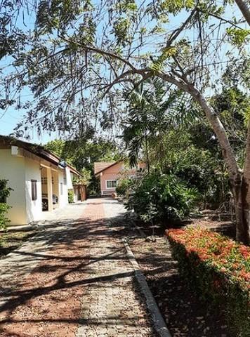 ขายที่ดิน เนื้อที่ 1 ไร่กว่า พร้อมสิ่งปลูกสร้าง ริมแม่น้ำแม่กลอง สมุทรสงคราม ใกล้วัดแม่น้ำ