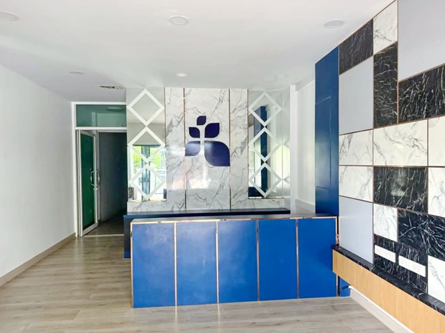 บิ้วท์อินแล้ว ทำออฟฟิศ จดทะเบียนได้ รร.วัดนวลจันทร์ ทาวน์เฮ้าส์ 3 ชั้น 4นอน MRTวัชรพล 1.7กม. 4แอร์ 3น้ำ  22ตร.วา.253 ตร.ม.