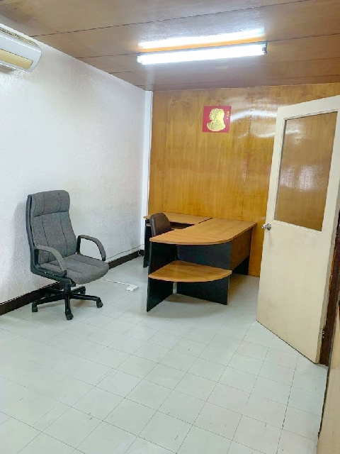 พระราม 4 สุขุมวิท BTS พระโขนง 500ม. 5 นอน ห้องกว้าง 36 ตร.วา.36ตร.ม..ราคาถูก  5 น้ำ