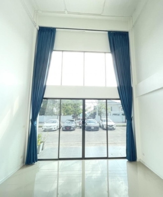 ให้เช่าอาคารพาณิชย์ 3.5 ชั้น รังสิตคลอง1 ห้องน้ำ ติดถนนรังสิต นครนายก