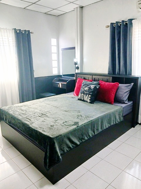 พร้อมเฟอร์ MRT ราษฎร์พัฒนา 900 ม. ถ.เสรีไทย ตลาดน้ำขวัญเรียม 1.7กม. ให้เช่าทาว์โฺฮม 1 ชั้น 33ตร.ม. 19 ตร.วา.1 นอน 1 น้ำ   รามอินทรา สวนสยาม