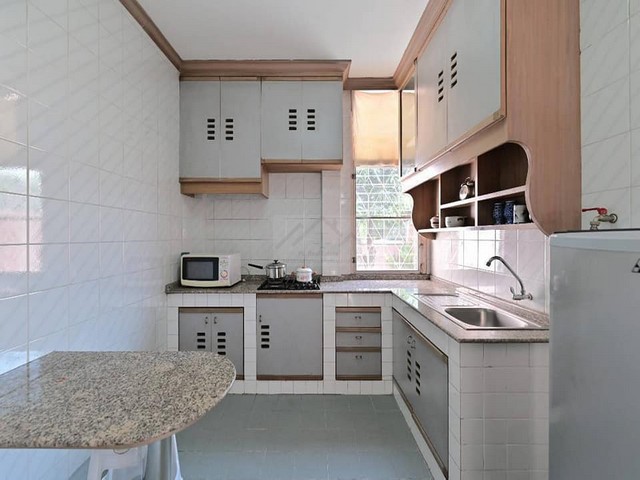 ให้เช่าบ้านหลังมุม 85 ตรว. 3 ห้องนอน หมู่บ้านโฮมเพลส รามคำแหง 140 ใกล้เตรียมอุดมน้อมเกล้า ใกล้ lake ใกล้สโมสร สระว่ายน้ำ สนามเทนนิส