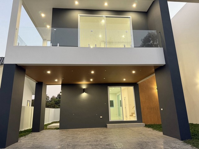 **ขายบ้านพร้อมอยู่ หลังใหญ่ พื้นที่กว้าง     ต.ดอนแก้ว อ.แม่ริม  จ.เชียงใหม่