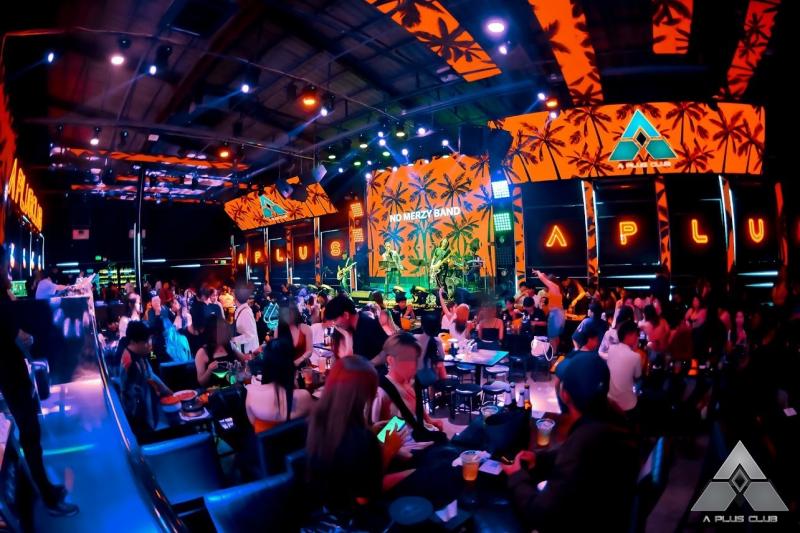 เซ้งร้านเหล้า-ผับ แถวม.เกษตร บางเขน ติดBTS มีลานจอดรถ ร้านมี2โซน