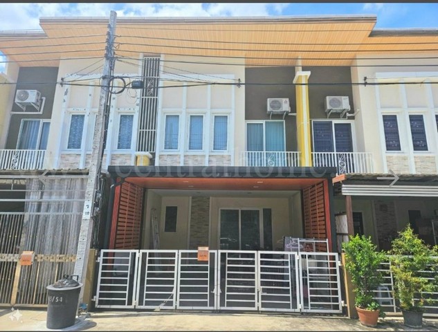 ทาวน์โฮม โกลเด้น ทาวน์ สุขสวัสดิ์ - พุทธบูชา สภาพใหม่ ราคาถูก