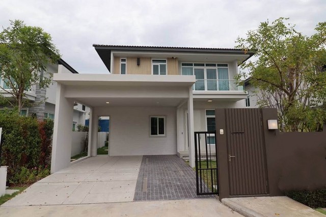 ให้เช่าบ้านเดี่ยว ใกล้ Paseo ลาดกระบัง และ รร.สารสาสน์วิเทศร่มเกล้า อินเตอร์ดโครงการ มัณฑนา มอเตอร์เวย์ - กรุงเทพกรีฑาตัดใหม่