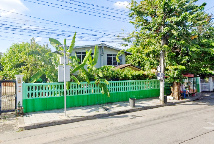 ARL บ้านทับช้าง 3.5 กม คฤหาสน์ 2 ชั้น 1ไร่  รร.นานาชาติแอสคอท 2.5 กม. สิ่งอำนวยครบครัน 3 นอน 3 น้ำ  ตลาดการเคหะกรุงเทพกรีฑา 1.1 กม.