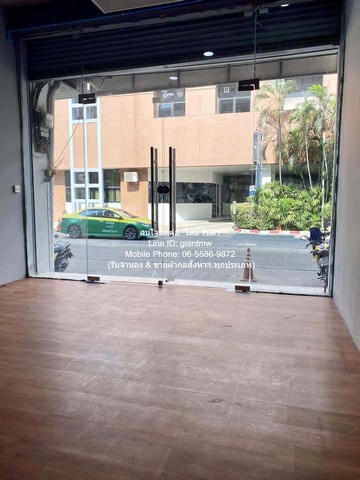 อาคาร ให้เช่าอาคารพาณิชย์ 4.5 ชั้น รีโนเวทแล้ว ใกล้ BTS สายหยุด 16 ตร.ว. และมีที่จอดรถ 25,000 บาท/เดือน 0 ไร่ 0 งาน 16 sq.wa 4BR4ห้องน้ำ ใกล้กับ ใกล้ BTS สายหยุด และตลาดยิ่งเจริญ ทำเลดีเยี่ยม เป็นอาคารพาณิชย์พร้อมอยู่ ที่มีทำเลที่ดีมาก ใกล้ถนนพหลโยธิ