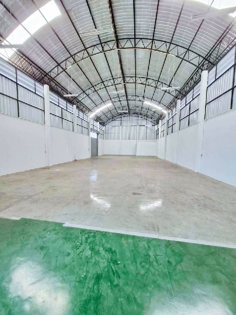 โรงงาน โกดังพร้อมใช้งาน ศาลายา-บางเลน 490ตร.ม.125ตร.วา.  ม.มหิดล ศาลายา 4.5 กม. 2 นอน 3 น้ำ สวยสะอาด กว้างใหญ่ จอดรถสะดวกสบาย