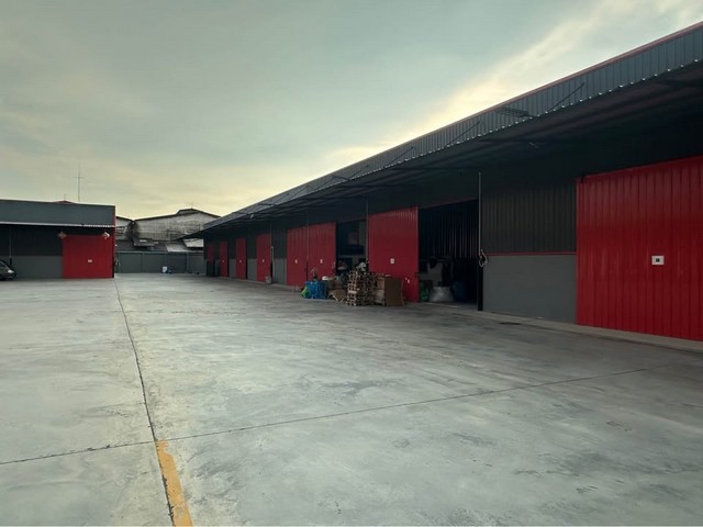 ให้เช่าโกดังรถคอนเทนเนอร์40 ฟุ๊ตเข้าได้ ไฟฟ้า3เฟส  ซอยวัดปรางค์หลวง ขาเข้ากท.ม.อยู่ตรงข้ามซอยวัดพระเงิน บางใหญ่ นนทบุรี ถนนกาจนาภิเษก