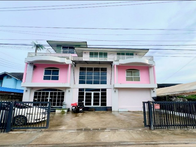 ให้เช่าบ้านอาคาร 4 ชั้น 698 ตรม. 9 ห้องนอน ย่านพัฒนาการตัดใหม่ ซอยพัฒนาการ97