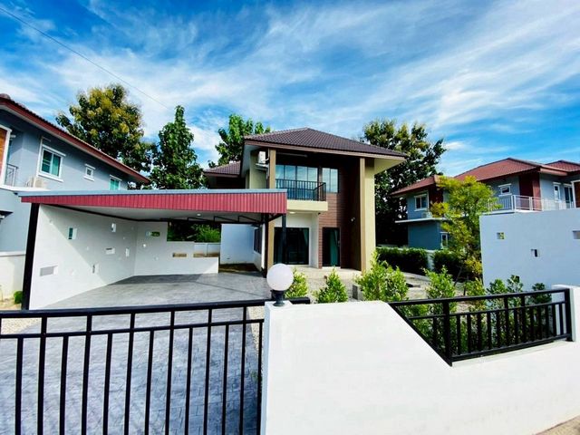 ราคาเพียง 3,490,000 บาท 87 ตรว. #ดอนแก้ว #สารภี บ้านเดี่ยว 2 ชั้น เนื้อที่กว้าง ทำเลดี เงียบสงบ