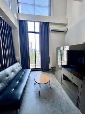 ห้องมุมหายาก ขายขาดทุนเป็นล้าน!! ขายคอนโด เดอะ บลอนด์ สุขุมวิท (The Beyond sukhumvit) ห้อง duplex 2 ชั้น ขนาด 39.2 ตร.ม