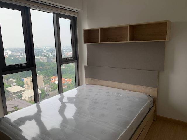 Whizdom Connect Clean comfortable convenient 12A floor Punnawithi BTS