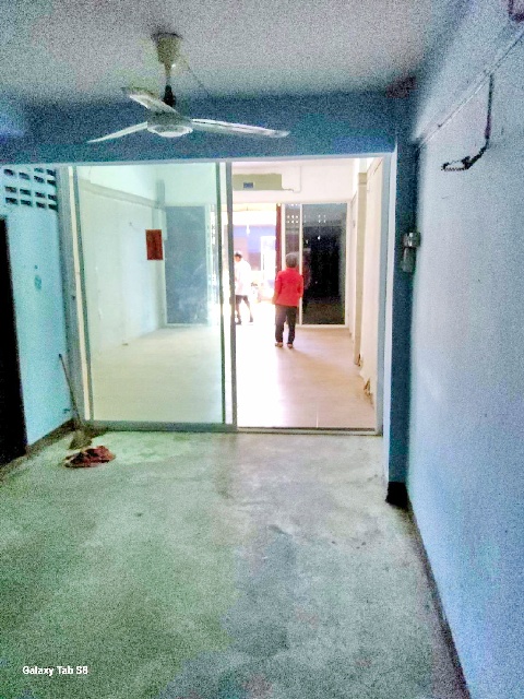 เดอะมอลล์ บางแค 1.6กม. MRTบางแค 1.5กม.ให้เช่าอาคารพาณิชย์ 3.5 ชั้น พร้อมพื้นที่ออฟฟิศชั้นล่าง 3 นอน 3 น้ำ  ม.เอเชียอาคเนย์ 1.3 กม.