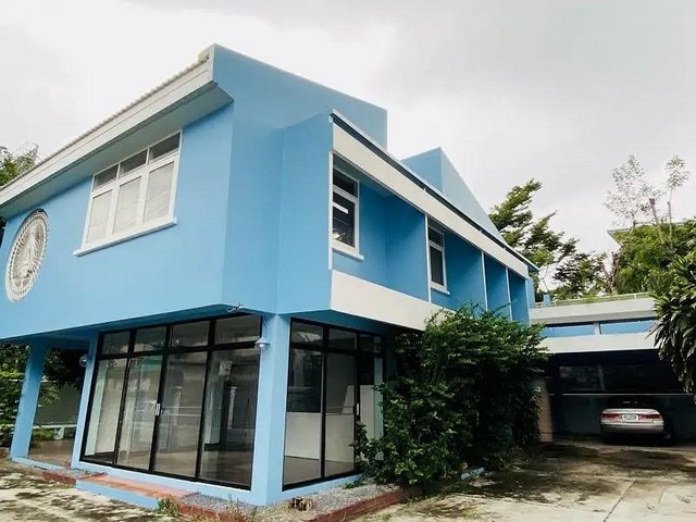 ให้เช่าบ้านเดี่ยว 2 ชั้น 135 ตารางวา ซอยลาดพร้าว 30 เขตจตุจักร จันทรเกษม ใกล้ MRT ลาดพร้าว