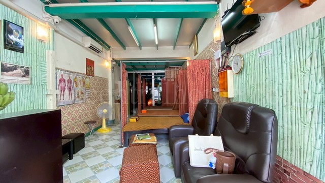 อาคารพาณิชย์ ติดถนน อิสรภาพ 38 ใกล้ MRT สถานีอิสรภาพ