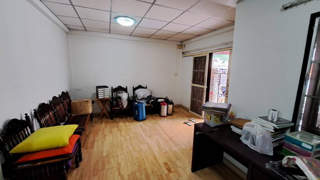 ภัทรินทร์เฮ้าส์ รัตนาธิเบศร์ ถ.รัตนาธิเบศร์ ตำบลบางกระสอ อำเภอเมืองนนทบุรี จังหวัดนนทบุรี