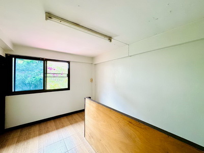 อาคารพาณิชย์  ซอยสมเด็จพระปิ่นเกล้า 2  เขตบางพลัด กรุงเทพ