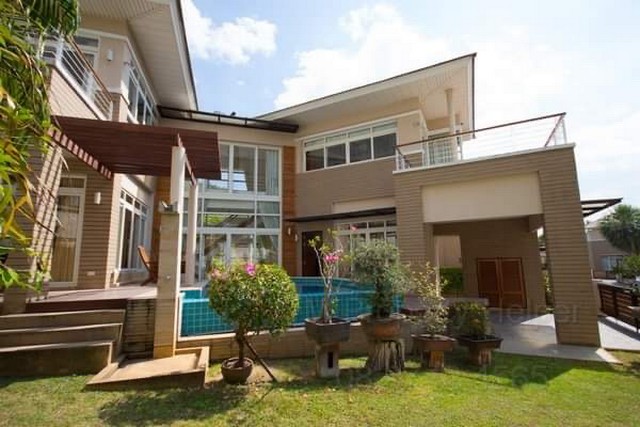 HR2487ขายบ้าน Baan Talay Pattaya มีสระว่ายน้ำส่วนตัว หมู่บ้านมีชายหาดส่วนตัว เหมาะซื้อลงทุนปล่อยเช่า หรือสำหรับทำเป็นบ้านพักตากอากาศ