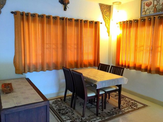 บ้านสวยติดเมือง ให้เช่า 15,000 บาท/เดือน 64 ตรว. บ้านเดี่ยว 2 ชั้น #โซนสันกำแพง #โรงเรียนนานาชาติหลายแห่ง เดินทางสะดวกสบาย