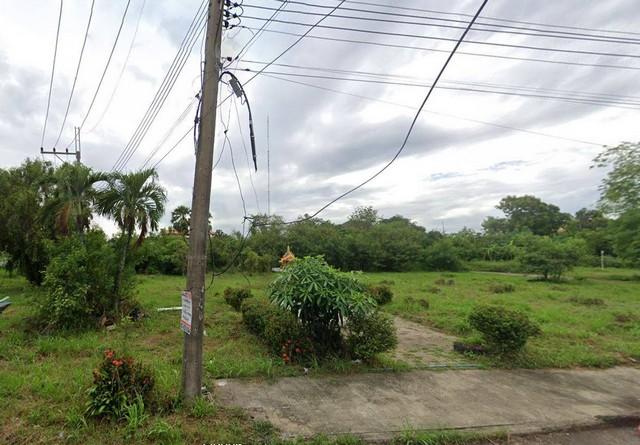 ขายที่ดินเปล่า 235 ตรว. อยู่หน้าหมู่บ้านณัฐวดี ใกล้ถนนรังสิต-นครนายก คลอง 8-9