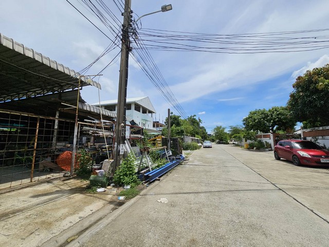 ขายด่วน! พื้นที่ดิน - 118 ตาราง.วา  ใกล้ รถไฟฟ้าแบริ่ง ราคาสุดคุ้ม