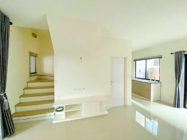 ดาวคะนอง 3.3 กม. ถ.พระราม 2 กาญจนาภิเษก บิ๊กซี BTS วุฒากาศ 4.9 กม. เช่า-ขายทาวน์เฮ้าส์ 2 ชั้น 19ตร.วา. 149ตร.ม.รร.นานาชาติเบซิส กรุงเทพ