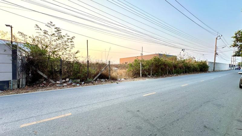 ขายที่ดินเปล่า  ทำเลทอง  แพรกษา ซอย 12 ถนนแพรกษา ต.แพรกษา อ.เมือง จ. สมุทรปราการ