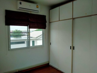 ให้เช่าบ้านเดี่ยว 3 ชั้น เกษตร -นวมินทร์ ซอย 7 ขนาด 4 ห้องนอน 5 ห้องน้ำ  แอร์ 6  ห้องแม่บ้านแยกต่างหาก