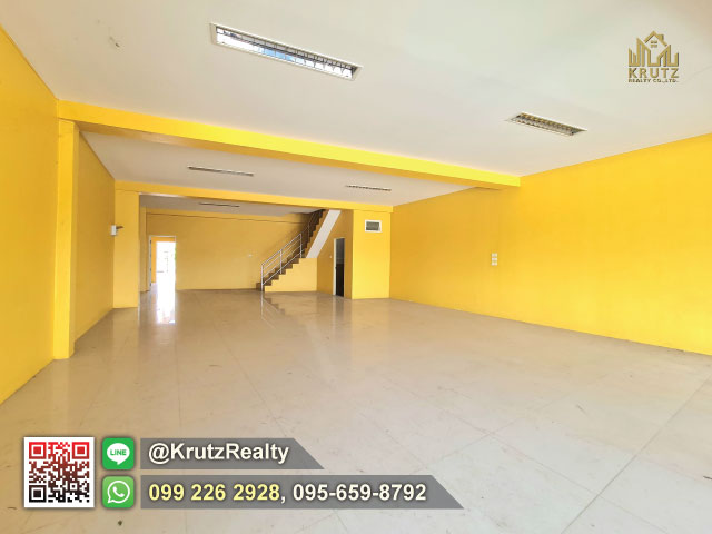 MRTท่าพระ200ม.ตลาดพลู ติดถนนใหญ่  รัชดาภิเษก-ท่าพระ โกดัง อาคารพาณิชย์ 3 คูหา 4 ชั้น 652 ตรม.  56ตรว.  สี่แยกท่าพระ  2 คัน