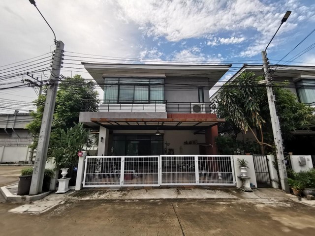 ขาย บ้านแฝด บ้านเปี่ยมสุข รัตนาธิเบศร์-บางบัวทอง นนทบุรี PTT10154