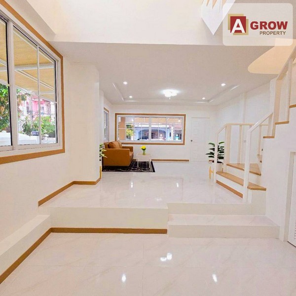 หมู่บ้านนันทนาการ์เด้นท์ 1 ซอยท่าอิฐ หลังมุม ตกแต่งใหม่พร้อมอยู่ สภาพแวดล้อมดี