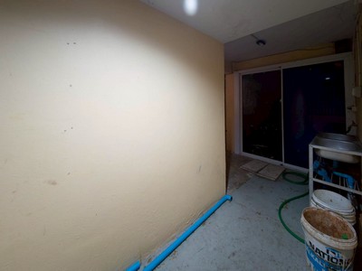 อาคารพาณิชย์ ใกล้ รพ.สมเด็จ ถ.เจิมจอมพล ศรีราชา ชลบุรี ใจกลางเมือง ทำร้านก็ดี ปล่อยเช่า ก็ได้ 2 คูหา