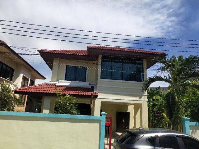 ให้เช่าบ้านเดี่ยว 2 ชั้น  63 ตร.ว 3 ห้องนอน หมู่บ้านรังสิยา ซอยอุดมสุข 58 ใกล้เซ็นทรัล บางนา