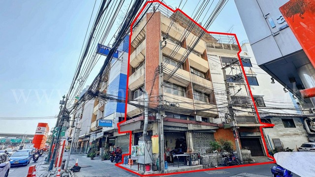 P1 อาคารพาณิชย์ 4 ชั้น ห้องมุม ซอยสมเด็จพระเจ้าตากสิน 4 ทำเลดี ติดถนนใหญ่