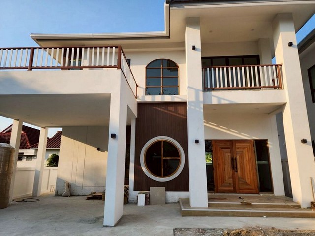 บ้านสร้างใหม่ 2 ชั้น เน้นพื้นที่พักผ่อน ตลาดขวัญ ดอยสะเก็ด