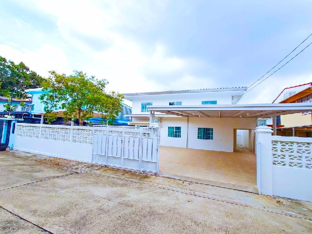 รร.นานาชาติ RAIS 1.5กม. ให้เช่าบ้าน 2 ชั้น ใหญ่ MRTศรีบูรพา 2กม. ม.นิด้า 1.5กม. 86ตร.วา.346ตร.ม. เพื่อนบ้านดี 3-4นอน 2 น้ำ