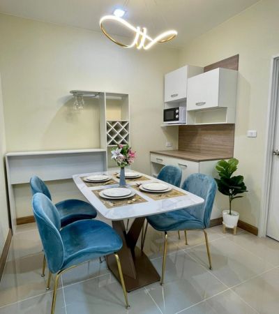 ทาว์นโฮม สไตล์อังกฤษ ทำเลดี ติดถนนใหญ่ แยกรวมโชค 7 นาที ถึงเซนทรัล เฟสติวัล เฟอร์นิเจอร์ครบ พร้อมเข้าอยู่