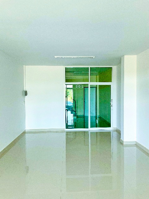 MRT บางพลู 4กม เซ็นทรัล เวสต์เกต 3กม. ทาวน์โฮม 4 ชั้น+ดาดฟ้า ทำเลดี เหมาะกับโฺฮมออฟฟิศ อยู่อาศัย ใกล้แหล่งชุมชน รร.นานาชาติดราก้อน  2.3 กม.