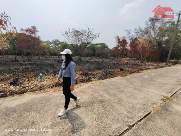 ให้เช่าที่ดินถมแล้วเนื้อที่ 2 -2-28 ไร่  ทำจัดสวน โกดัง อื่นๆ ถนน สุวินทวงศ์ มีนบุรี ราคาเช่า 20,000 บ/ด