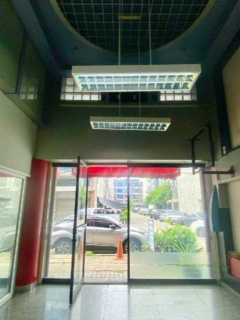 คลินิก ร้านทำผม MRT ราชภัฏพระนคร 999ม.ร้านสปา กวดวิชา อาคารพาณิชย์ ชั้น 1  รร.นานาชาติ ฮาร์โรว์ 6 กม. 20 ตร.วา.80 ตร.ม. ทำเลดี