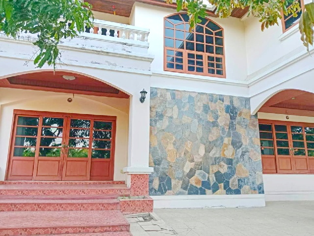 นวมินทร์ซิตี้อเวนิว 1.5กม.5นอน คฤหาสน์ นวมินทร์20-26 บ้าน 2 ชั้น รร.อนุบาลนานาชาติเลิศหล้า 5.5 กม.3 น้ำ  ใกล้แหล่งชุมชน