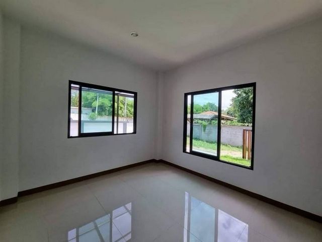 บ้านใกล้วัดป่าดาราภิรมย์ ราคาเริ่มต้น 1.49 ล้าน บ้านเดี่ยวชั้นเดียว ​38 ตรว. #โซนแม่ริม​ #สไตล์โมเดิร์น มี 2 แบบ #ใกล้โรงพยาบาลนครพิงค์