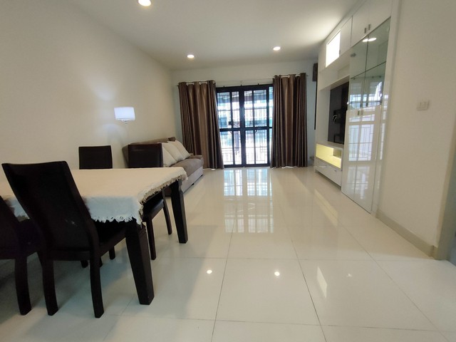 ขายและให้เช่าทฮ. 3 ชั้น ม.บ้านกลางเมือง พระราม 2-พุทธบูชา Built-in พร้อมอยู่