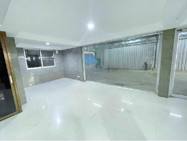 MRT ศูนย์ราชการนนทบุรี ให้เช่า-ขายโกดัง ตลาดนกฮูก 4กม.ติวานนท์ 34-40 พร้อมบ้าน และออฟฟิศ 2 ชั้น  350ตร.ม.  นานาชาติแองโกล สิงคโปร์ 3นอน