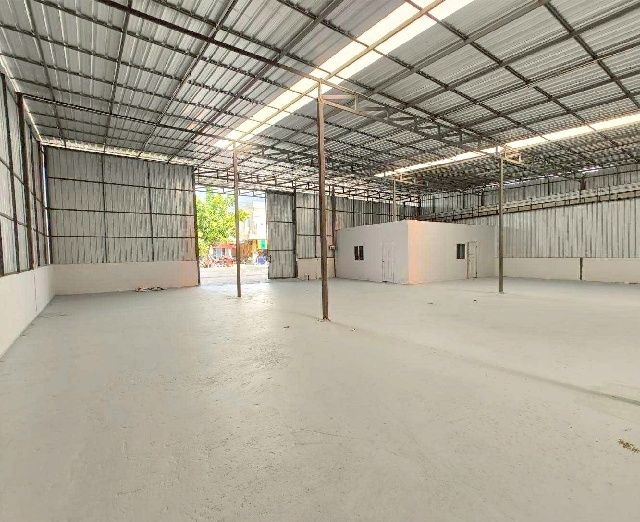 ถ.เลียบคลอง โกดัง พร้อมออฟฟิศ 1 ชั้น  880 ตร.ม.ตลาดสดมหาชัยเมืองใหม่ กศน..ตำบลสามโก้ 1.7 กม. 1 นอน 1 น้ำ