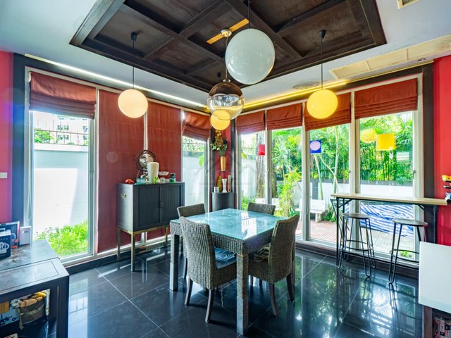 ขายบ้านเดี่ยวขนาดใหญ่ เนื้อที่ 136.9 ตรว. 5 ห้องนอน หมู่บ้านพัฒนาการ ซอยพัฒนาการ30 ติดกับหมู่บ้านปัญญา บ้านสภาพดีมาก